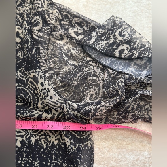 SESE CODE Women's Black and Tan‎ Flutter Sleeve Blouse – Size 3XL FLowy Lined - Picture 9 of 11